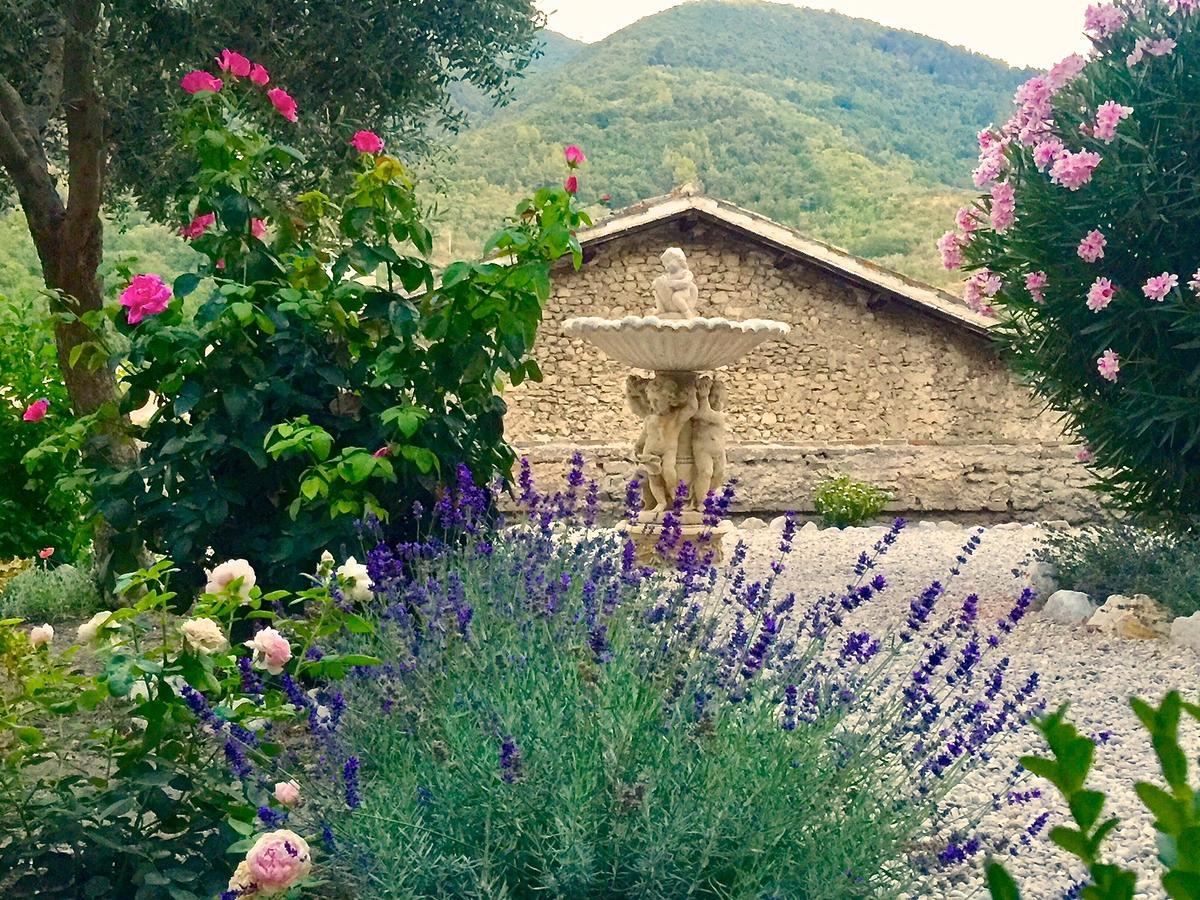 Bed and Breakfast Palazzo Sant'Angelo Spoleto Exterior foto