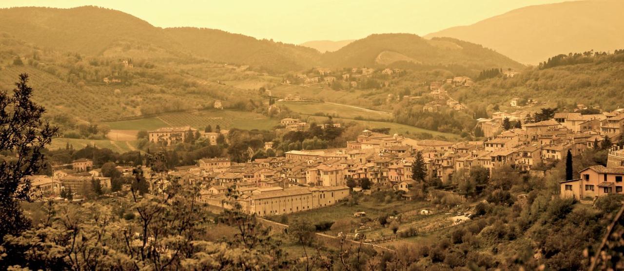 Bed and Breakfast Palazzo Sant'Angelo Spoleto Exterior foto