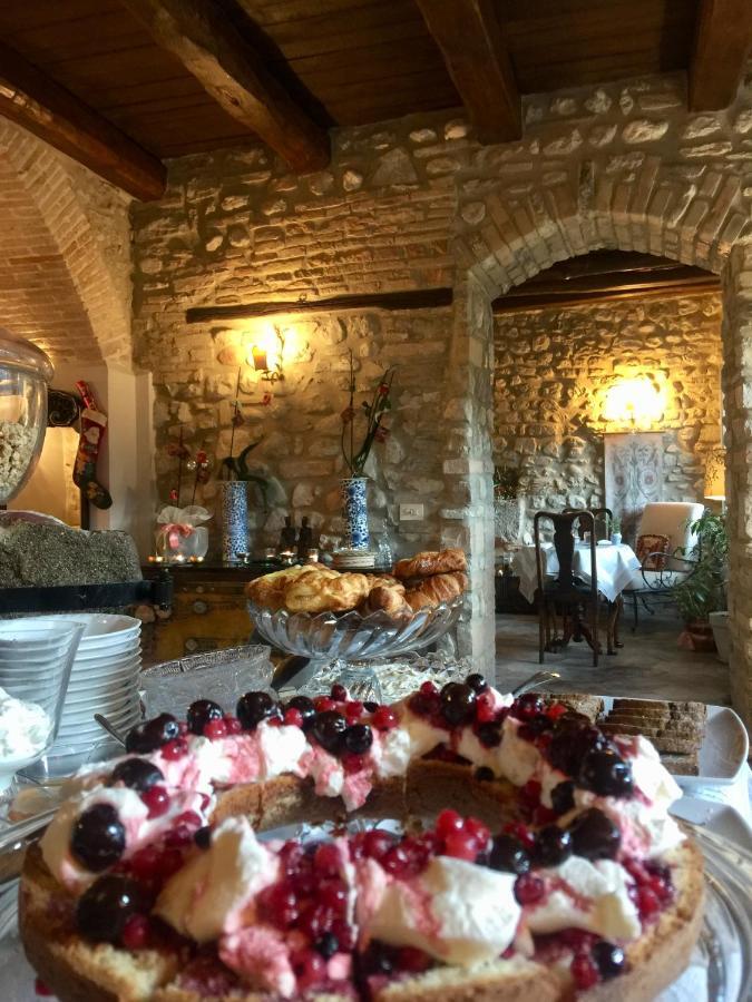 Bed and Breakfast Palazzo Sant'Angelo Spoleto Exterior foto